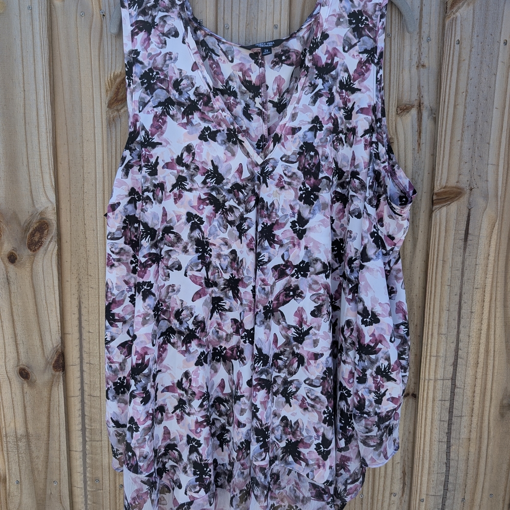 Simply Vera By Vera Wang Sleeveless Blouse W/ Asymmetrical Hem! Size 2X!